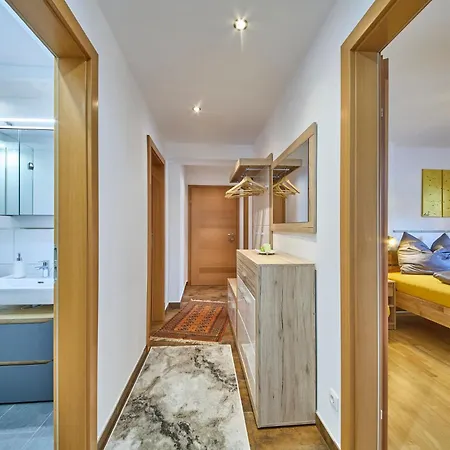 Appartementhaus Goldnugget * Шварцах-им-Понгау
