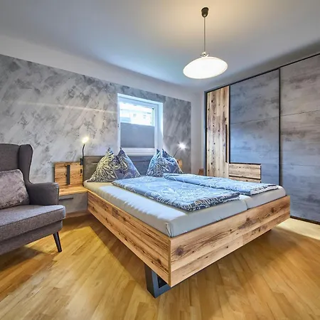 Appartementhaus Goldnugget * Шварцах-им-Понгау