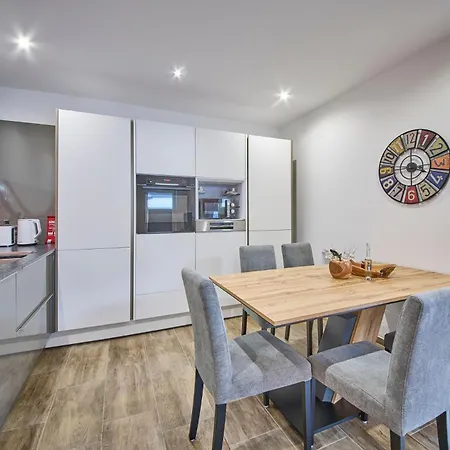 Appartementhaus Goldnugget Апартаменты *